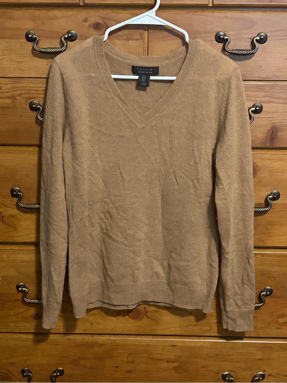 Tahari Women's V-Neck Sweater in Camel